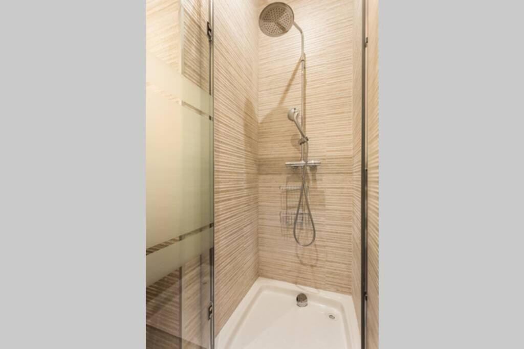 Home Suite Home Charonne 2BR Parijs Buitenkant foto